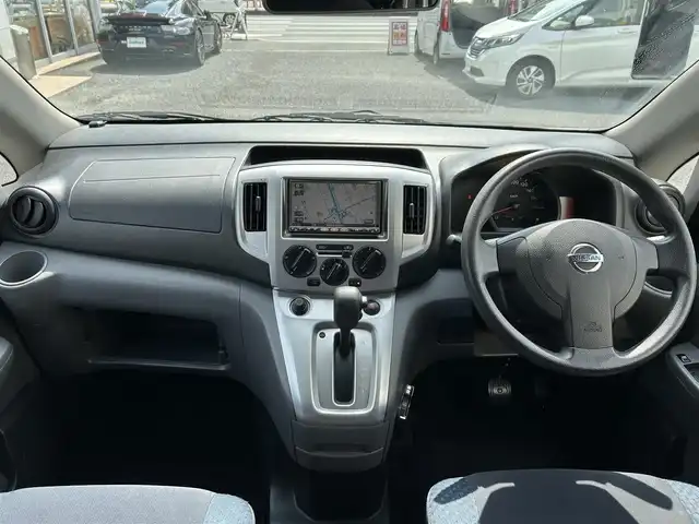 日産 ＮＶ２００バネット 16X－3R 東京都 2010(平22)年 4.7万km ブリリアントシルバー ワンオーナー/純正HDDナビ/　Bluetooth/フルセグTV/DVD/CD/バックカメラ/ETC/リモコンキー/ヘッドライトレベライザー/フォグランプ/純正フロアマット/横跳ね上げ式3列目シート/スペアキー/保証書/取扱説明書