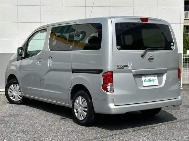 日産 ＮＶ２００バネット 16X－3R 東京都 2010(平22)年 4.7万km ブリリアントシルバー ワンオーナー/純正HDDナビ/　Bluetooth/フルセグTV/DVD/CD/バックカメラ/ETC/リモコンキー/ヘッドライトレベライザー/フォグランプ/純正フロアマット/横跳ね上げ式3列目シート/スペアキー/保証書/取扱説明書