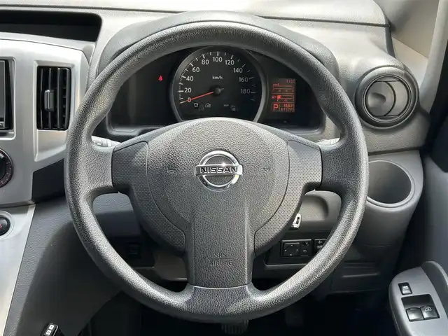 日産 ＮＶ２００バネット 16X－3R 東京都 2010(平22)年 4.7万km ブリリアントシルバー ワンオーナー/純正HDDナビ/　Bluetooth/フルセグTV/DVD/CD/バックカメラ/ETC/リモコンキー/ヘッドライトレベライザー/フォグランプ/純正フロアマット/横跳ね上げ式3列目シート/スペアキー/保証書/取扱説明書