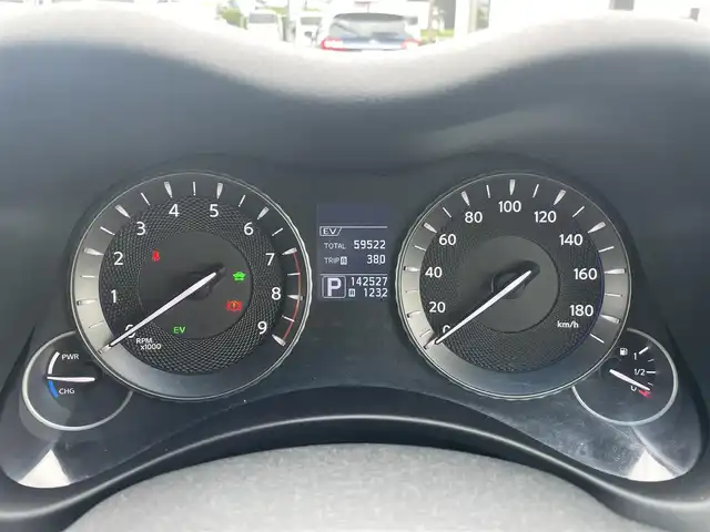 日産 フーガ ハイブリッド 大阪府 2013(平25)年 14.3万km クリスタルホワイトパール (株)IDOMが運営する【じしゃロン堺店】の自社ローン専用車両になります。/こちらは現金またはオートローンご利用時の価格です。自社ローンご希望の方は別途その旨お申付け下さい