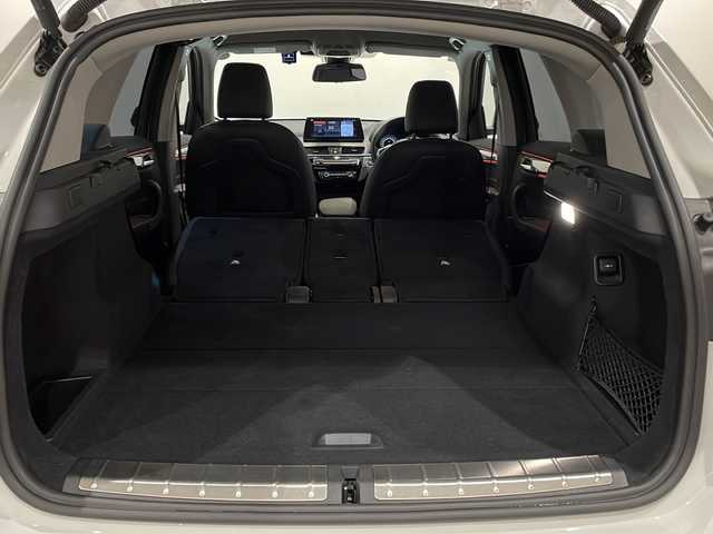 ＢＭＷ Ｘ１ xDrive 18d xライン 新潟県 2020(令2)年 3.2万km 白 キインテリジェントセーフティ/・アンチロック・ブレーキング・システム/・コーナリング・ブレーキ・コントロール/・ダイナミック・トラクション・コントロール/・ダイナミック・スタビリティ・コントロール/・ダイナミック・ブレーキ・コントロール（/・ヒル・ディセント・コントロール/・パーク・ディスタンス・コントロール/・パーキング・アシスト/・リヤ・ビュー・カメラ/10.25インチHDDナビゲーションシステム/クルーズコントロール/パワーシート/衝突回避・被害軽減ブレー/電動リアゲート/ドライブレコーダー/ETC2.0/LEDヘッドライト