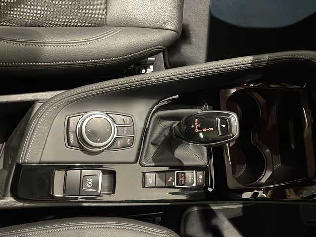 ＢＭＷ Ｘ１ xDrive 18d xライン 新潟県 2020(令2)年 3.2万km 白 キインテリジェントセーフティ/・アンチロック・ブレーキング・システム/・コーナリング・ブレーキ・コントロール/・ダイナミック・トラクション・コントロール/・ダイナミック・スタビリティ・コントロール/・ダイナミック・ブレーキ・コントロール（/・ヒル・ディセント・コントロール/・パーク・ディスタンス・コントロール/・パーキング・アシスト/・リヤ・ビュー・カメラ/10.25インチHDDナビゲーションシステム/クルーズコントロール/パワーシート/衝突回避・被害軽減ブレー/電動リアゲート/ドライブレコーダー/ETC2.0/LEDヘッドライト