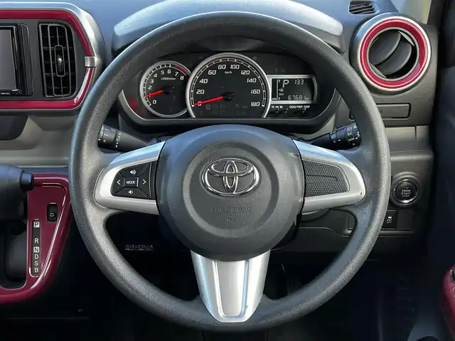 トヨタ パッソ モーダ 道央・札幌 2016(平28)年 6.8万km ブラックマイカメタリック/レモンスカッシュクリスタルメタリック 2トーン 4WD/寒冷地仕様/社外SDナビ/AM/FM/DVD/横滑り防止装置/バックカメラ/ビルトインETC/ドライブレコーダー/アイドリングストップ/ワイパーデアイサー/D席シートヒーター/ステアリングリモコン/プッシュスタート/スマートキー/LEDヘッドライト/オートライト/フォグランプ/電動格納ミラー/ウィンカーミラー/純正フロアマット/ドアバイザー/純正エンジンスターター/スチールホイール付冬タイヤ積込/（純正ホイールキャップ有）/165/65/R14/2020年/山5mm