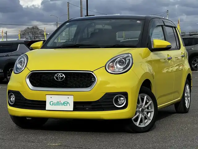 トヨタ パッソ モーダ 道央・札幌 2016(平28)年 6.8万km ブラックマイカメタリック/レモンスカッシュクリスタルメタリック 2トーン 4WD/寒冷地仕様/社外SDナビ/AM/FM/DVD/横滑り防止装置/バックカメラ/ビルトインETC/ドライブレコーダー/アイドリングストップ/ワイパーデアイサー/D席シートヒーター/ステアリングリモコン/プッシュスタート/スマートキー/LEDヘッドライト/オートライト/フォグランプ/電動格納ミラー/ウィンカーミラー/純正フロアマット/ドアバイザー/純正エンジンスターター/スチールホイール付冬タイヤ積込/（純正ホイールキャップ有）/165/65/R14/2020年/山5mm