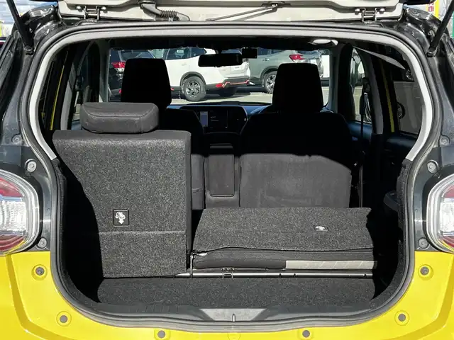 トヨタ パッソ モーダ 道央・札幌 2016(平28)年 6.8万km ブラックマイカメタリック/レモンスカッシュクリスタルメタリック 2トーン 4WD/寒冷地仕様/社外SDナビ/AM/FM/DVD/横滑り防止装置/バックカメラ/ビルトインETC/ドライブレコーダー/アイドリングストップ/ワイパーデアイサー/D席シートヒーター/ステアリングリモコン/プッシュスタート/スマートキー/LEDヘッドライト/オートライト/フォグランプ/電動格納ミラー/ウィンカーミラー/純正フロアマット/ドアバイザー/純正エンジンスターター/スチールホイール付冬タイヤ積込/（純正ホイールキャップ有）/165/65/R14/2020年/山5mm