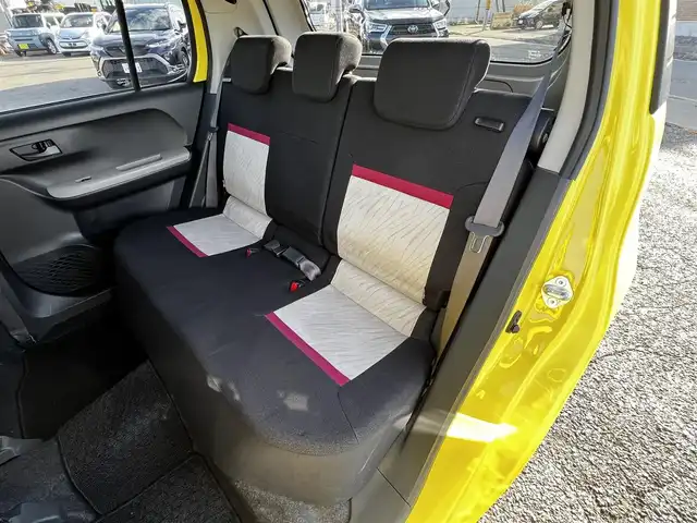 トヨタ パッソ モーダ 道央・札幌 2016(平28)年 6.8万km ブラックマイカメタリック/レモンスカッシュクリスタルメタリック 2トーン 4WD/寒冷地仕様/社外SDナビ/AM/FM/DVD/横滑り防止装置/バックカメラ/ビルトインETC/ドライブレコーダー/アイドリングストップ/ワイパーデアイサー/D席シートヒーター/ステアリングリモコン/プッシュスタート/スマートキー/LEDヘッドライト/オートライト/フォグランプ/電動格納ミラー/ウィンカーミラー/純正フロアマット/ドアバイザー/純正エンジンスターター/スチールホイール付冬タイヤ積込/（純正ホイールキャップ有）/165/65/R14/2020年/山5mm