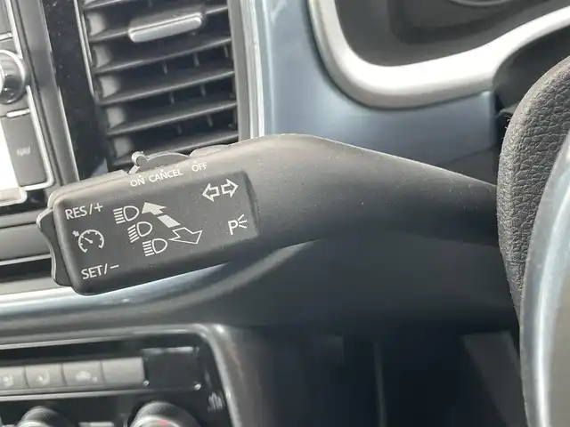 フォルクスワーゲン ザ・ビートル デザインマイスター 千葉県 2019(令1)年 6万km ストーンウォッシュドブルー ターボ/純正７インチナビ/フルセグＴＶ/Ｂｌｕｅｔｏｏｔｈ/バックカメラ/クルーズコントロール/純正１７インチアルミホイール/ＨＩＤヘッドライト/オートライト/スマートキー/BSM