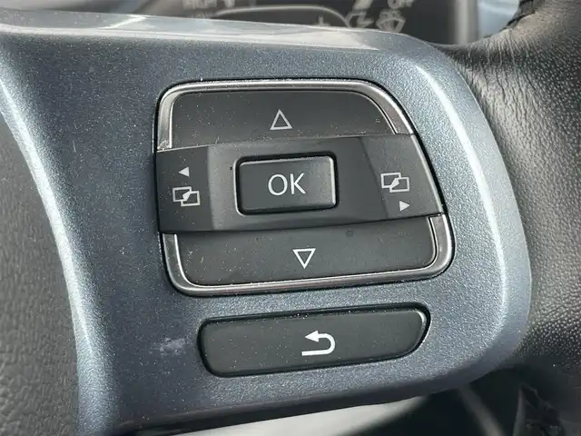 フォルクスワーゲン ザ・ビートル デザインマイスター 千葉県 2019(令1)年 6万km ストーンウォッシュドブルー ターボ/純正７インチナビ/フルセグＴＶ/Ｂｌｕｅｔｏｏｔｈ/バックカメラ/クルーズコントロール/純正１７インチアルミホイール/ＨＩＤヘッドライト/オートライト/スマートキー/BSM