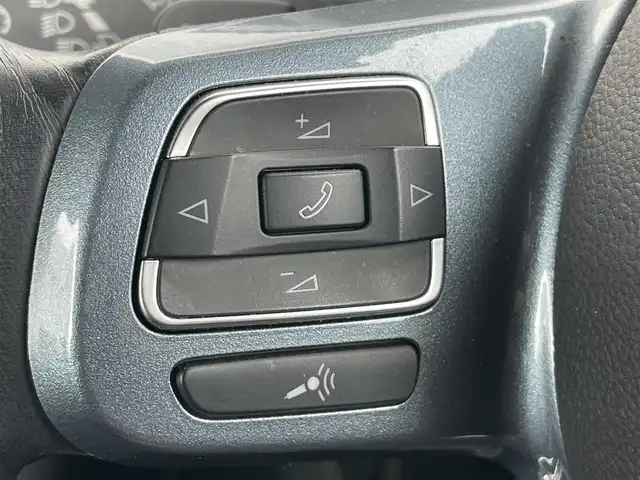 フォルクスワーゲン ザ・ビートル デザインマイスター 千葉県 2019(令1)年 6万km ストーンウォッシュドブルー ターボ/純正７インチナビ/フルセグＴＶ/Ｂｌｕｅｔｏｏｔｈ/バックカメラ/クルーズコントロール/純正１７インチアルミホイール/ＨＩＤヘッドライト/オートライト/スマートキー/BSM