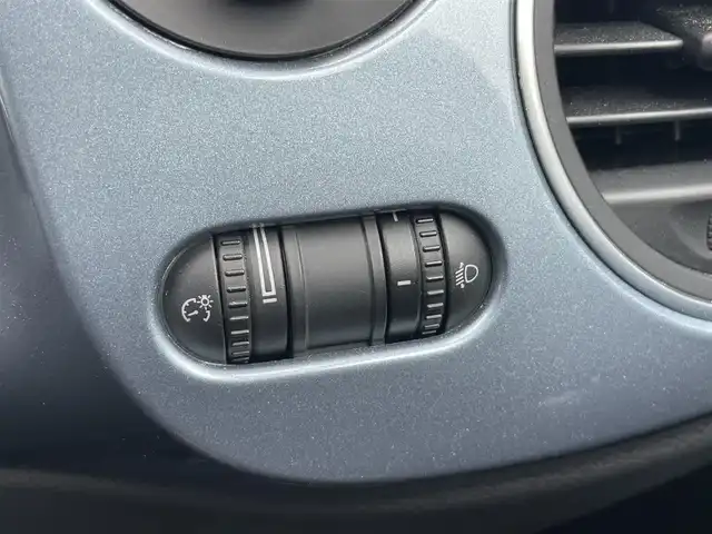 フォルクスワーゲン ザ・ビートル デザインマイスター 千葉県 2019(令1)年 6万km ストーンウォッシュドブルー ターボ/純正７インチナビ/フルセグＴＶ/Ｂｌｕｅｔｏｏｔｈ/バックカメラ/クルーズコントロール/純正１７インチアルミホイール/ＨＩＤヘッドライト/オートライト/スマートキー/BSM