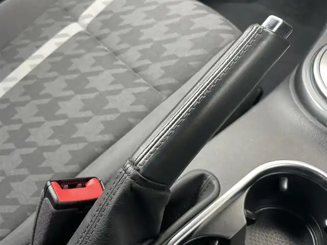 フォルクスワーゲン ザ・ビートル デザインマイスター 千葉県 2019(令1)年 6万km ストーンウォッシュドブルー ターボ/純正７インチナビ/フルセグＴＶ/Ｂｌｕｅｔｏｏｔｈ/バックカメラ/クルーズコントロール/純正１７インチアルミホイール/ＨＩＤヘッドライト/オートライト/スマートキー/BSM