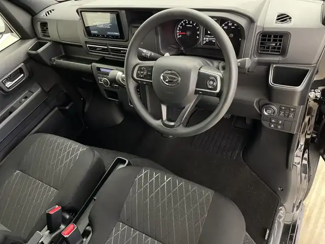 ダイハツ アトレー バン RS 鹿児島県 2025(令7)年 0.1千km ブラックマイカメタリック 社外ナビ　/（フルセグ/Bluetooth/CD/DVD）/アダプティブクルーズコントロール　/両側パワースライドドア　/コーナーセンサー　/オートライト　/アイドリングストップ　/ステアリングリモコン　/スマートキー　/電動格納ミラー　/EＴＣ　/純正フロアマット