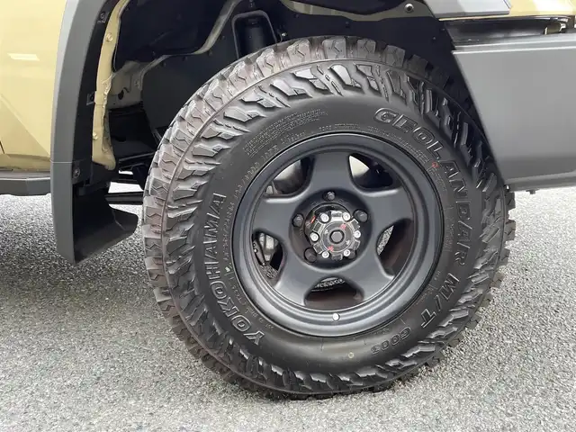 トヨタ ランドクルーザー AX 神奈川県 2025(令7)年 0.2万km ベージュ ワンオーナー/社外16インチAW/LEDヘッドライト/革調シートカバー/社外デジタルミラー(前後ドラレコ)/社外ディスプレイオーディオ/AppleCarPlay/AndroidAuto/USB/BT/バックモニター/ETC2.0/社外セキュリティ(ユピテル)/クルーズコントロール/PCS/LDA/RSA/オートハイビーム/ヒルディセントコントロール/デフロック/キーレス×2/R7年ディーラー整備記録/保証書・取説あり