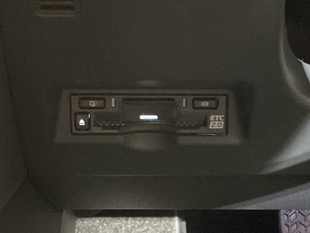 トヨタ アルファード Z 愛媛県 2025(令7)年 0.5万km プラチナホワイトパールマイカ 純正ナビ１３．２型フリップダウン/純正１４インチディスプレイオーディオ/フルセグTV Bluetooth /左右ツインムーンルーフ/ユニバーサルステップ//デジタルインナーミラー/ブラインドスポットモニター/ＥＴＣ２．０/シートヒーター/シートエアコン/レザーシート/アラウンドビューモニター/両側スライドドア/コーナーセンサー