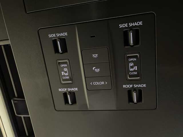 トヨタ アルファード Z 愛媛県 2025(令7)年 0.5万km プラチナホワイトパールマイカ 純正ナビ１３．２型フリップダウン/純正１４インチディスプレイオーディオ/フルセグTV Bluetooth /左右ツインムーンルーフ/ユニバーサルステップ//デジタルインナーミラー/ブラインドスポットモニター/ＥＴＣ２．０/シートヒーター/シートエアコン/レザーシート/アラウンドビューモニター/両側スライドドア/コーナーセンサー