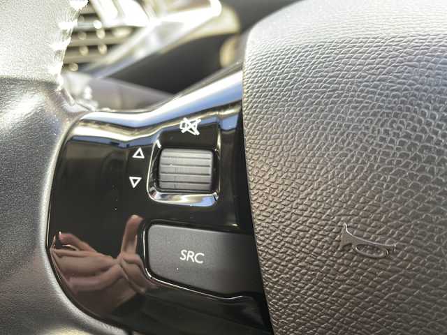 プジョー ３０８ アリュール スペシャルED 宮崎県 2018(平30)年 9.4万km ネイクルホワイト 純正ナビ Bluetooth ETC 全方位カメラ フルセグTV USB入力端子 前方のみドライブレコーダー LEDライト 純正フロアマット 純正アルミホイール ハーフレザーシート 前後コーナーセンサ-