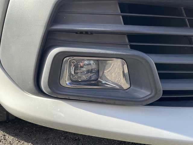 プジョー ３０８ アリュール スペシャルED 宮崎県 2018(平30)年 9.4万km ネイクルホワイト 純正ナビ Bluetooth ETC 全方位カメラ フルセグTV USB入力端子 前方のみドライブレコーダー LEDライト 純正フロアマット 純正アルミホイール ハーフレザーシート 前後コーナーセンサ-