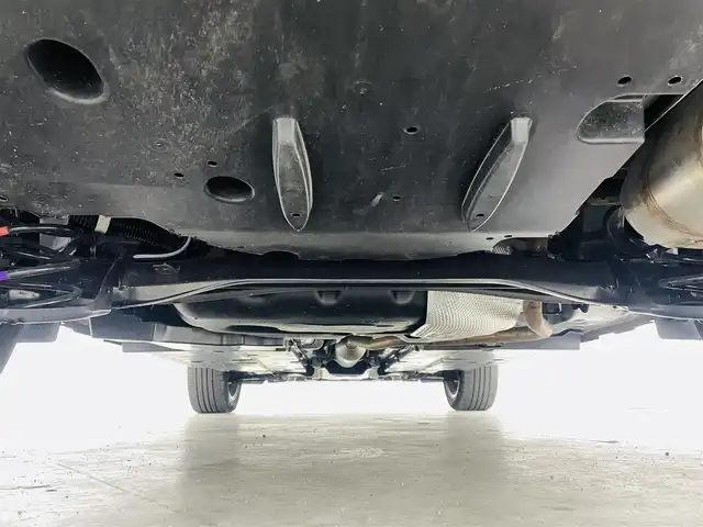 トヨタ ヤリスクロス ハイブリッド Z アドベンチャー 福島県 2024(令6)年 0.8万km ブラックマイカ トヨタセーフティ/・オートマチックハイビーム/・ロードサインアシスト/・パーキングサポートブレーキ/・プリクラッシュセーフティ/・レーントレーシングアシスト　/・レーダークルーズコントロール　/・ブラインドスポットモニター/純正ナビゲーション/・Bluetooth/AM・FM/USB/HDMI/・バックカメラ/・360度カメラ/・ETC/シートヒータ-/革巻きステアリング/・ステアリングスイッチ/・ステアリングヒーター/電動格納ミラー/・オートミラー/LEDライト/・フォグライト/・オートライト/・ヘッドライトリベライザー/電動リアゲート/ルーフレール