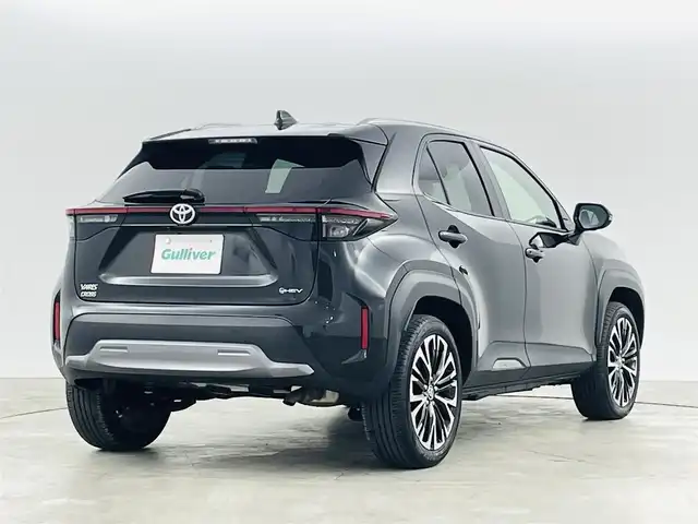 トヨタ ヤリスクロス ハイブリッド Z アドベンチャー 福島県 2024(令6)年 0.8万km ブラックマイカ トヨタセーフティ/・オートマチックハイビーム/・ロードサインアシスト/・パーキングサポートブレーキ/・プリクラッシュセーフティ/・レーントレーシングアシスト　/・レーダークルーズコントロール　/・ブラインドスポットモニター/純正ナビゲーション/・Bluetooth/AM・FM/USB/HDMI/・バックカメラ/・360度カメラ/・ETC/シートヒータ-/革巻きステアリング/・ステアリングスイッチ/・ステアリングヒーター/電動格納ミラー/・オートミラー/LEDライト/・フォグライト/・オートライト/・ヘッドライトリベライザー/電動リアゲート/ルーフレール