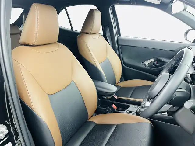 トヨタ ヤリスクロス ハイブリッド Z アドベンチャー 福島県 2024(令6)年 0.8万km ブラックマイカ トヨタセーフティ/・オートマチックハイビーム/・ロードサインアシスト/・パーキングサポートブレーキ/・プリクラッシュセーフティ/・レーントレーシングアシスト　/・レーダークルーズコントロール　/・ブラインドスポットモニター/純正ナビゲーション/・Bluetooth/AM・FM/USB/HDMI/・バックカメラ/・360度カメラ/・ETC/シートヒータ-/革巻きステアリング/・ステアリングスイッチ/・ステアリングヒーター/電動格納ミラー/・オートミラー/LEDライト/・フォグライト/・オートライト/・ヘッドライトリベライザー/電動リアゲート/ルーフレール