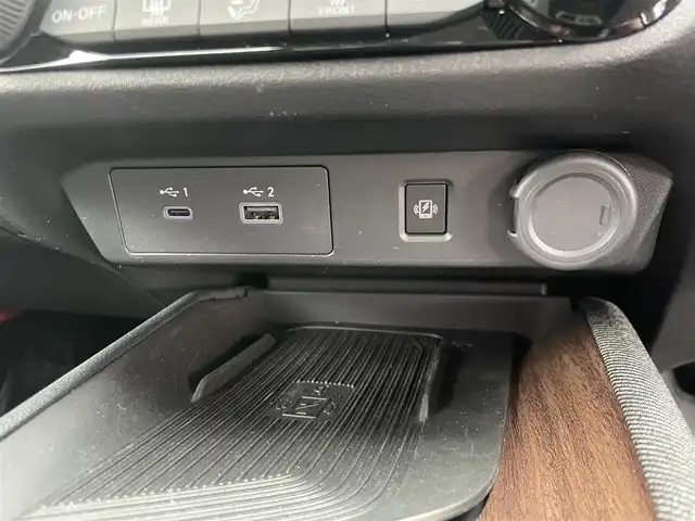 日産 オーラ G レザーエディション 島根県 2024(令6)年 1.3万km パープル ワンオーナー　/純正９型メモリナビ　/ＢＯＳＥサウンドシステム　/フルセグ/Ｂｌｕｅｔｏｏｔｈ　/全方位カメラ/ビルトインＥＴＣ2.0/前後ドラレコ　/インテリジェントクルーズコントロール　/ハーフレザーシート　/前席シートヒーター　/純正LEDライト　/前後コーナーセンサー