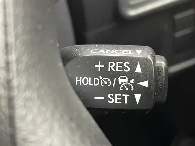 トヨタ ランドクルーザー プラド TX 熊本県 2019(令1)年 3.6万km ホワイトパールクリスタルシャイン 禁煙車　/モデリスタエアロ（Ｆ）/純正ナビ（ＣＤ・ＤＶＤ・フルセグ・ＢＴ・ＳＤ・ＵＳＢ）/バックカメラ　/社外全方位ドライブレコーダー　/ヘッドレスト取り付後席モニター/ビルトインＥＴＣ　/前後クリアランスソナー/レーダークルーズコントロール/衝突軽減ブレーキ/レーンキープアシスト/ダウンヒルアシスト/横滑り防止/ルーフレール/前後クリアランスソナー/ガナドールマフラー/純正フロアマット/RAYS２０インチAW/オートライト/オートマチックハイビーム/LEDヘッドライト/フォグライト/スマートキー/プッシュスタート/スペアキー1本/保証書/取扱説明書