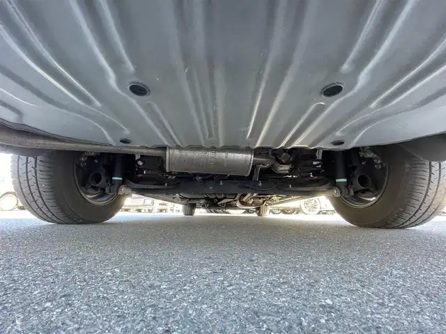 日産 セレナ e－パワー ハイウェイスター V 群馬県 2021(令3)年 5.7万km ダイヤモンドブラック セーフティパックA/純正10型ナビ/CD・DVD・SD/Bluetooth・フルセグ/純正フリップダウンモニター/アラウンドビューモニター/両側パワースライドドア/デジタルインナーミラー/プロパイロット/純正ドライブレコーダー/ビルトインETC/追従クルーズコントロール/横滑り防止装置/レーンキープアシスト/衝突軽減ブレーキ/アイドリングストップ/LEDヘッドライト/純正シートカバー/純正アルミホイール/純正フロアマット/スマートキー×2