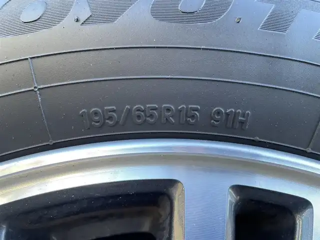 日産 セレナ e－パワー ハイウェイスター V 群馬県 2021(令3)年 5.7万km ダイヤモンドブラック セーフティパックA/純正10型ナビ/CD・DVD・SD/Bluetooth・フルセグ/純正フリップダウンモニター/アラウンドビューモニター/両側パワースライドドア/デジタルインナーミラー/プロパイロット/純正ドライブレコーダー/ビルトインETC/追従クルーズコントロール/横滑り防止装置/レーンキープアシスト/衝突軽減ブレーキ/アイドリングストップ/LEDヘッドライト/純正シートカバー/純正アルミホイール/純正フロアマット/スマートキー×2