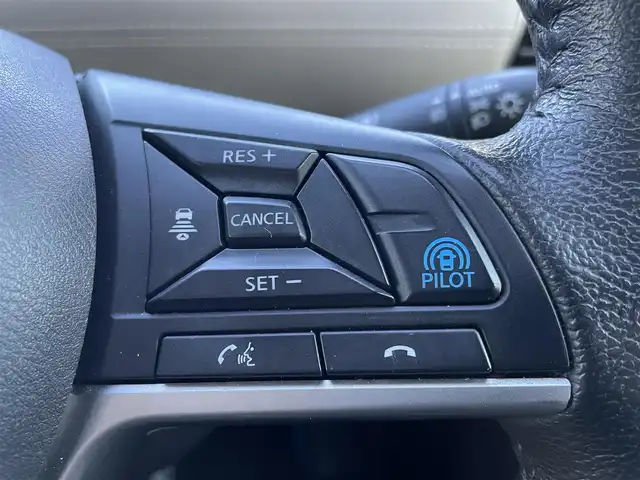 日産 セレナ e－パワー ハイウェイスター V 群馬県 2021(令3)年 5.7万km ダイヤモンドブラック セーフティパックA/純正10型ナビ/CD・DVD・SD/Bluetooth・フルセグ/純正フリップダウンモニター/アラウンドビューモニター/両側パワースライドドア/デジタルインナーミラー/プロパイロット/純正ドライブレコーダー/ビルトインETC/追従クルーズコントロール/横滑り防止装置/レーンキープアシスト/衝突軽減ブレーキ/アイドリングストップ/LEDヘッドライト/純正シートカバー/純正アルミホイール/純正フロアマット/スマートキー×2