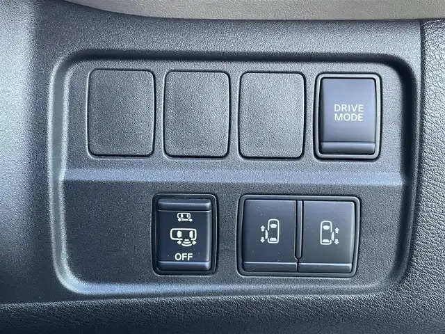 日産 セレナ e－パワー ハイウェイスター V 群馬県 2021(令3)年 5.7万km ダイヤモンドブラック セーフティパックA/純正10型ナビ/CD・DVD・SD/Bluetooth・フルセグ/純正フリップダウンモニター/アラウンドビューモニター/両側パワースライドドア/デジタルインナーミラー/プロパイロット/純正ドライブレコーダー/ビルトインETC/追従クルーズコントロール/横滑り防止装置/レーンキープアシスト/衝突軽減ブレーキ/アイドリングストップ/LEDヘッドライト/純正シートカバー/純正アルミホイール/純正フロアマット/スマートキー×2