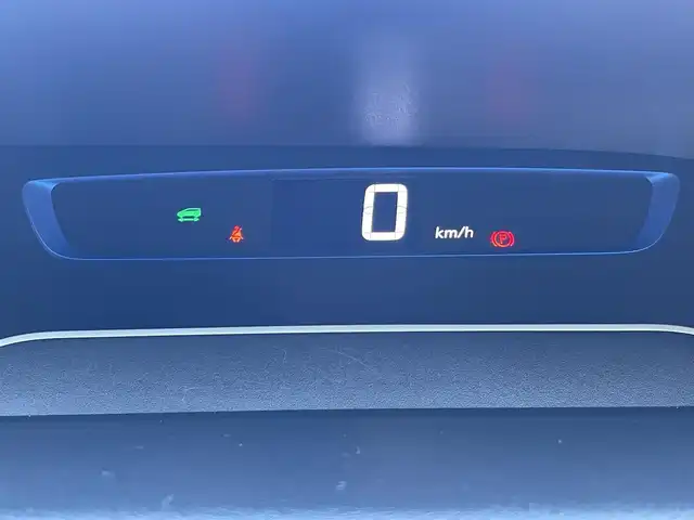 日産 セレナ e－パワー ハイウェイスター V 群馬県 2021(令3)年 5.7万km ダイヤモンドブラック セーフティパックA/純正10型ナビ/CD・DVD・SD/Bluetooth・フルセグ/純正フリップダウンモニター/アラウンドビューモニター/両側パワースライドドア/デジタルインナーミラー/プロパイロット/純正ドライブレコーダー/ビルトインETC/追従クルーズコントロール/横滑り防止装置/レーンキープアシスト/衝突軽減ブレーキ/アイドリングストップ/LEDヘッドライト/純正シートカバー/純正アルミホイール/純正フロアマット/スマートキー×2