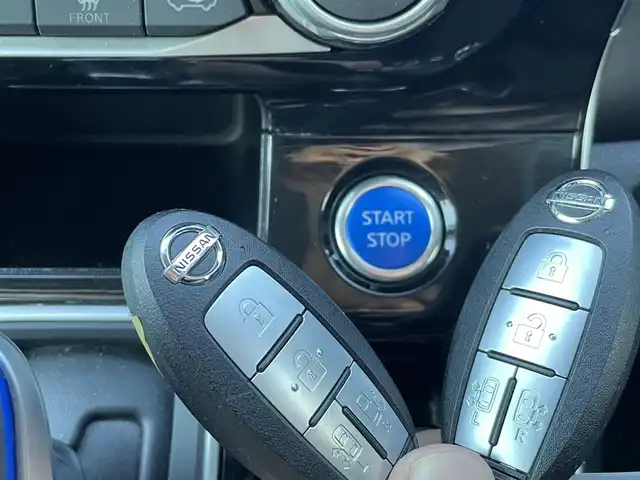 日産 セレナ e－パワー ハイウェイスター V 群馬県 2021(令3)年 5.7万km ダイヤモンドブラック セーフティパックA/純正10型ナビ/CD・DVD・SD/Bluetooth・フルセグ/純正フリップダウンモニター/アラウンドビューモニター/両側パワースライドドア/デジタルインナーミラー/プロパイロット/純正ドライブレコーダー/ビルトインETC/追従クルーズコントロール/横滑り防止装置/レーンキープアシスト/衝突軽減ブレーキ/アイドリングストップ/LEDヘッドライト/純正シートカバー/純正アルミホイール/純正フロアマット/スマートキー×2