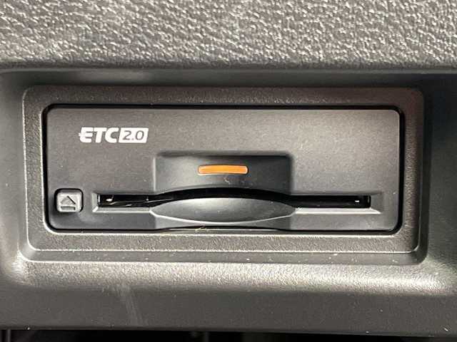 日産 セレナ e－パワー ハイウェイスター V 千葉県 2025(令7)年 0.1万km プリズムホワイト 純正12，3センチワイドディスプレイ/(AM/FM/フルセグ/BT/USB/HDMI/アップルカープレイ)/プロパイロット/クリアランスソナー/置くだけ充電/全周囲カメラ/デジタルインナーミラー/ナビ連動ドライブレコーダー/ブラインドスポットモニター/パーキングアシスト/衝突被害軽減システム/車線逸脱警報/バックカメラ/クルーズコントロール/両側パワースライドドア/ハンズフリーオートスライドドア/横滑り防止装置/ETC/アイドリングストップ/LEDヘッドライト/フォグランプ/オートライト/ウィンカーミラー/電動格納ミラー/純正16インチAW/シートヒーター/シートリフター/プッシュスタート/スマートキー/フロアマット/スペアキー/取扱説明書/保証書