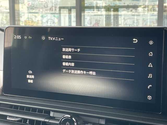 日産 セレナ e－パワー ハイウェイスター V 千葉県 2025(令7)年 0.1万km プリズムホワイト 純正12，3センチワイドディスプレイ/(AM/FM/フルセグ/BT/USB/HDMI/アップルカープレイ)/プロパイロット/クリアランスソナー/置くだけ充電/全周囲カメラ/デジタルインナーミラー/ナビ連動ドライブレコーダー/ブラインドスポットモニター/パーキングアシスト/衝突被害軽減システム/車線逸脱警報/バックカメラ/クルーズコントロール/両側パワースライドドア/ハンズフリーオートスライドドア/横滑り防止装置/ETC/アイドリングストップ/LEDヘッドライト/フォグランプ/オートライト/ウィンカーミラー/電動格納ミラー/純正16インチAW/シートヒーター/シートリフター/プッシュスタート/スマートキー/フロアマット/スペアキー/取扱説明書/保証書