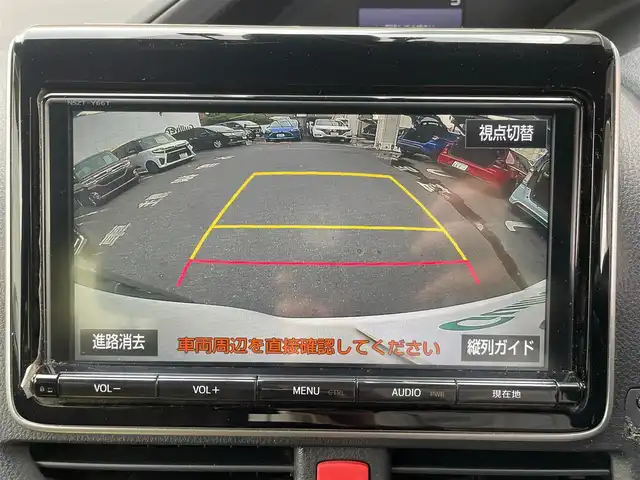 トヨタ エスクァイア ハイブリッド Gi プレミアムパッケージ 東京都 2017(平29)年 5.9万km ホワイトパールクリスタルシャイン 純正SDナビ/・ワンセグTV/・Bluetooth接続/・FM・AM/トヨタセーフティーセンス/・バックカメラ/・先行車発進告知機能/茶革ハーフレザーシート/・シートヒーター/ステアリングヒーター/両側パワースライドドア/クルーズコントロール/LEDヘッドライド/LEDコーナリングランプ/オートライト/ABS/横滑り防止/盗難防止/スマートキー/ダブルエアバッグ/保証書＆取扱説明書