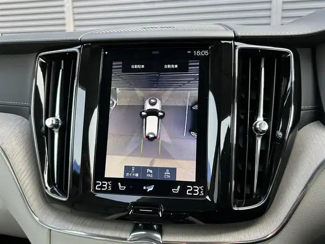 ボルボ ＸＣ６０ D4 AWD インスクリプション 茨城県 2019(平31)年 6万km パール １オーナー　/ｈ／ｋ　/白革　/全席シートヒーター　/Ｍ付ＰＷシート　/ＨＵＤ　/３６０度カメラ　/インテリセーフ　/ＡＣＣ　/ＬＫＡ　/ＢＬＩＳ　/ＰＷテールゲート　/ナビ　/１２セグ　/ＣａｒＰｌａｙ　/ＵＳＢ　/ＬＥＤ　/ＥＴＣ/禁煙車