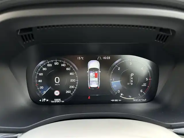ボルボ ＸＣ６０ D4 AWD インスクリプション 茨城県 2019(平31)年 6万km パール １オーナー　/ｈ／ｋ　/白革　/全席シートヒーター　/Ｍ付ＰＷシート　/ＨＵＤ　/３６０度カメラ　/インテリセーフ　/ＡＣＣ　/ＬＫＡ　/ＢＬＩＳ　/ＰＷテールゲート　/ナビ　/１２セグ　/ＣａｒＰｌａｙ　/ＵＳＢ　/ＬＥＤ　/ＥＴＣ/禁煙車