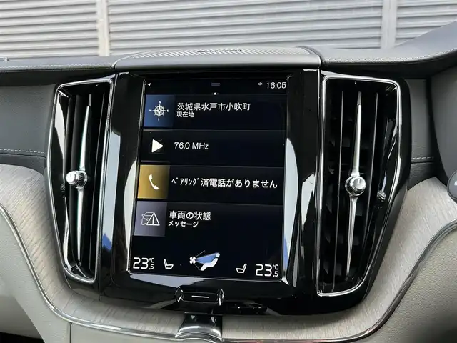 ボルボ ＸＣ６０ D4 AWD インスクリプション 茨城県 2019(平31)年 6万km パール １オーナー　/ｈ／ｋ　/白革　/全席シートヒーター　/Ｍ付ＰＷシート　/ＨＵＤ　/３６０度カメラ　/インテリセーフ　/ＡＣＣ　/ＬＫＡ　/ＢＬＩＳ　/ＰＷテールゲート　/ナビ　/１２セグ　/ＣａｒＰｌａｙ　/ＵＳＢ　/ＬＥＤ　/ＥＴＣ/禁煙車