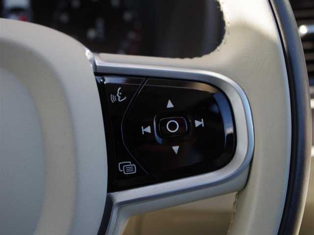 ボルボ ＸＣ９０ B6 AWD インスクリプション 埼玉県 2021(令3)年 2.7万km パール ホワイトレザーシート /アダプティブクルーズコントロール /インテリセーフ /harman/kardon /ヘッドアップディスプレイ /Carplay /ブラインドスポットモニター /全周囲カメラ /ETC /ドラレコ /純正ナビ/フルセグTV /ワイヤレス充電/シートポジションメモリー機能/全席シートヒーター/前席ベンチレーション/ステアリングヒーター