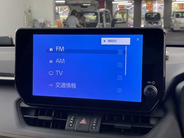 トヨタ ＲＡＶ４ アドベンチャー 愛知県 2023(令5)年 1.2万km アティチュードブラックマイカ 禁煙車/純正10.5インチナビ/（AM/FM/Bluetooth/フルセグTV/USB)/サンルーフ/バックカメラ/トヨタセーフティセンス/・プリクラッシュセーフティ/・レーンディパーチャーアラート/・オートマチックハイビーム/・レーダークルーズコントロール/・先行車発進お知らせ機能/ブラインドスポットモニター/クリアランスソナー/ETC2.0/ドライブレコーダー/デジタルインナーミラー/快適温熱シート/シートベンチレーション/パワーシート/メモリシート/ステアリングヒータ/革巻きステアリング/ダウンヒルアシスト/スマートキー/プッシュスタート/LEDヘッドライト/フロントフォグランプ/純正19インチアルミホイール/純正フロアマット/横滑り防止装置/ステアリングスイッチ