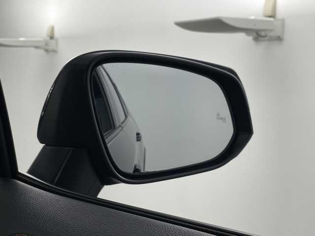 トヨタ ＲＡＶ４ アドベンチャー 愛知県 2023(令5)年 1.2万km アティチュードブラックマイカ 禁煙車/純正10.5インチナビ/（AM/FM/Bluetooth/フルセグTV/USB)/サンルーフ/バックカメラ/トヨタセーフティセンス/・プリクラッシュセーフティ/・レーンディパーチャーアラート/・オートマチックハイビーム/・レーダークルーズコントロール/・先行車発進お知らせ機能/ブラインドスポットモニター/クリアランスソナー/ETC2.0/ドライブレコーダー/デジタルインナーミラー/快適温熱シート/シートベンチレーション/パワーシート/メモリシート/ステアリングヒータ/革巻きステアリング/ダウンヒルアシスト/スマートキー/プッシュスタート/LEDヘッドライト/フロントフォグランプ/純正19インチアルミホイール/純正フロアマット/横滑り防止装置/ステアリングスイッチ