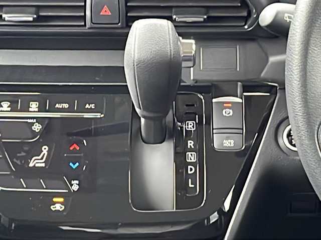 日産 ルークス HWS X プロパイロットED 沖縄県 2023(令5)年 1.6万km ホワイトパール プロパイロット/全方位カメラ　/ナビ/オーディオ（Ｂｌｕｅｔｏｏｔｈ、ＣＤ、ＳＤ）/両側パワースライドドア/ドライブレコーダー/ＥＴＣ/コーナーセンサー/スマートキー/ＬＥＤヘッドライト/フォグライト