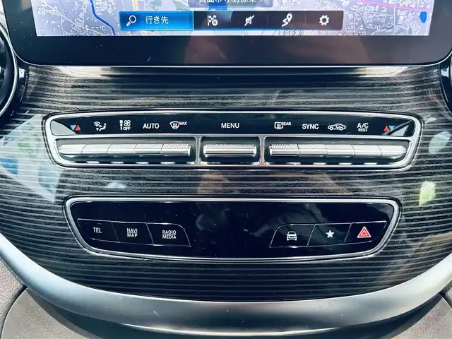 メルセデス・ベンツ Ｖ２２０ d マルコポーロホライゾン 大阪府 2022(令4)年 3.3万km オブシディアンブラックM ポップアップルーフ/サイドオーニング/レーダーセーフティ/黒革/シートヒーター/純正ナビ/TV/360度カメラ/applecarplay/純正18インチAW/LEDヘッドライト/電動リアゲート/リアエンターテイメント/ブラインドスポット/ACC/ETC/ドラレコ/レーダー探知機