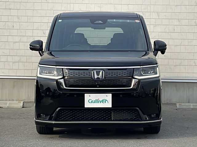 ホンダ ステップワゴン スパーダ eHEV 宮城県 2025(令7)年 0.1万km未満 クリスタルブラックパール 禁煙車/登録済み未使用車/Honda SENSING/・衝突軽減ブレーキ（ＣＭＢＳ）/・路外逸脱抑制機能/・先行車発進お知らせ機能/・アダプティブクルーズコントロール（ＡＣＣ）/・車線維持支援システム（ＬＫＡＳ）/・標識認識機能/・誤発進抑制機能 /・近距離衝突軽減ブレーキ/ブラインドスポットモニター/ハーフレザーシート/両側パワースライドドア/パドルシフト/パワーバックドア/2列目オットマン/前列USB充電ポート（タイプC）/シートヒーター/電動パーキングブレーキ/オートホールド/LEDヘッドライト/プッシュスタート/スマートキー