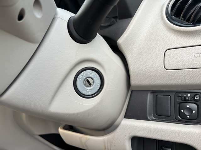 日産 デイズ J 福岡県 2018(平30)年 4.3万km ブラック オーディオ/（AM/FM/AUX）/横滑り防止/衝突軽減/ETC/純正フロアマット/電格ミラー/スペアキー×１/保証書