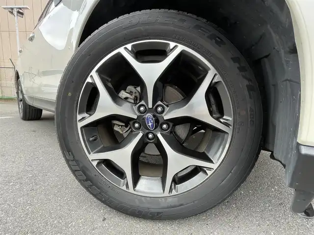 スバル フォレスター S－リミテッド 東京都 2018(平30)年 2.8万km クリスタルホワイトP 純正ナビ/バックモニター/プリクラッシュブレーキ/車線逸脱警報機能/スバルリヤビークルディテクション/クルーズコントロール/シートヒーター/パワーシート/パワーバックドア/ETC/ドライブレコーダー