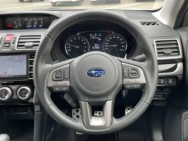 スバル フォレスター S－リミテッド 東京都 2018(平30)年 2.8万km クリスタルホワイトP 純正ナビ/バックモニター/プリクラッシュブレーキ/車線逸脱警報機能/スバルリヤビークルディテクション/クルーズコントロール/シートヒーター/パワーシート/パワーバックドア/ETC/ドライブレコーダー