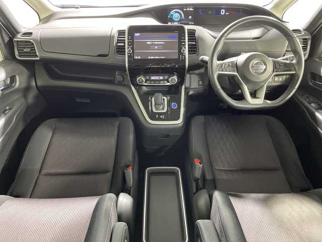 日産 セレナ e－パワー ハイウェイスター V 神奈川県 2018(平30)年 3.8万km ブリリアントホワイトパール 2トーン 純正9インチSDナビ【MM517D-L】/フルセグTV/BT/CD/DVD/BD/SD/AM/FM/バックカメラ/エマージェンシーブレーキ/両側電動スライドドア/ETC/ドライブレコーダー/インテリジェントキー/スペアキー(1本)/プッシュスタートボタン/革巻きステアリング/ステアリングスイッチ/クルーズコントロール/2列目USBポート/電動格納ミラー/ウィンカーミラー/LEDヘッドライト/フォグランプ/純正フロアマット/純正ドアバイザー/純正アルミホイール