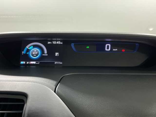 日産 セレナ e－パワー ハイウェイスター V 神奈川県 2018(平30)年 3.8万km ブリリアントホワイトパール 2トーン 純正9インチSDナビ【MM517D-L】/フルセグTV/BT/CD/DVD/BD/SD/AM/FM/バックカメラ/エマージェンシーブレーキ/両側電動スライドドア/ETC/ドライブレコーダー/インテリジェントキー/スペアキー(1本)/プッシュスタートボタン/革巻きステアリング/ステアリングスイッチ/クルーズコントロール/2列目USBポート/電動格納ミラー/ウィンカーミラー/LEDヘッドライト/フォグランプ/純正フロアマット/純正ドアバイザー/純正アルミホイール