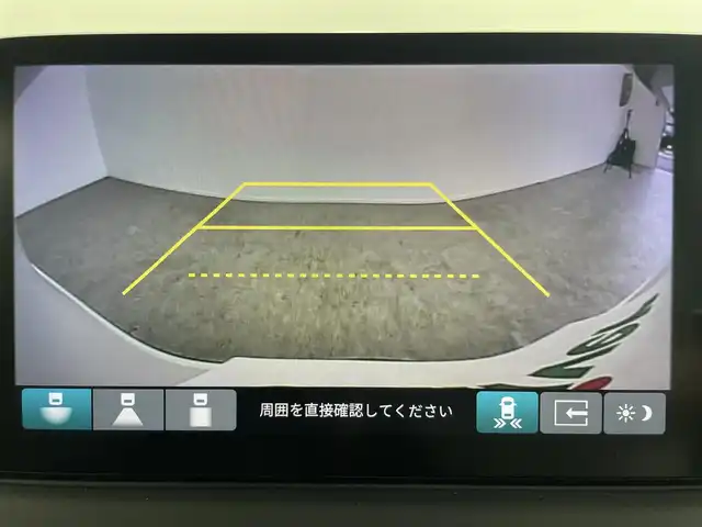 ホンダ ヴェゼル ハイブリッド e:HEV Z 大分県 2025(令7)年 0.1万km未満 プラチナホワイトパール 登録済未使用車/OPフロントグリル（ベルリナブラック）/Honda SENSING/・衝突軽減ブレーキ（CMBS）/・誤発進抑制機能/・後方誤発進抑制機能/・近距離衝突軽減ブレーキ/・歩行者事故低減ステアリング/・路外逸脱抑制機能/・渋滞追従機能付アダプティブクルーズコントロール（ACC）/・車線維持支援システム（LKAS）/・トラフィックジャムアシスト（渋滞運転支援機能）/・先行車発進お知らせ機能/・標識認識機能/・オートハイビーム/・パーキングセンサーシステム/・アダプティブドライビングビーム/・ブラインドスポットインフォメーション/Honda CONNECTディスプレー/・フルセグTV、BT対応、USB、AM/FM/・AppleCarPlay、AndroidAuto/ステアリングスイッチ/バックカメラ/ETC2.0車載器/ワイヤレス充電/ステアリングヒーター/パワーバックドア/横滑り防止装置/電動格納ミラー/ハーフレザーシート/・前席シートヒーター/オートライト/LEDヘッドライト/LEDフォグ/純正18インチアルミホイール/保証書、取説、スペアキー有り